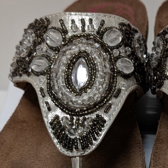 Comfortiva Sade Platform Beaded Sandals - Picture 8 of 14